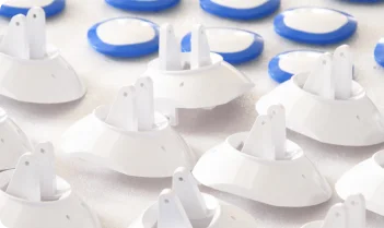 Low-volume vacuum casting production parts